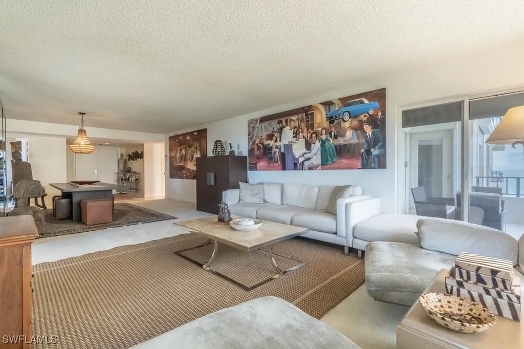 4451 Gulf Shore Boulevard N Naples FL 34103