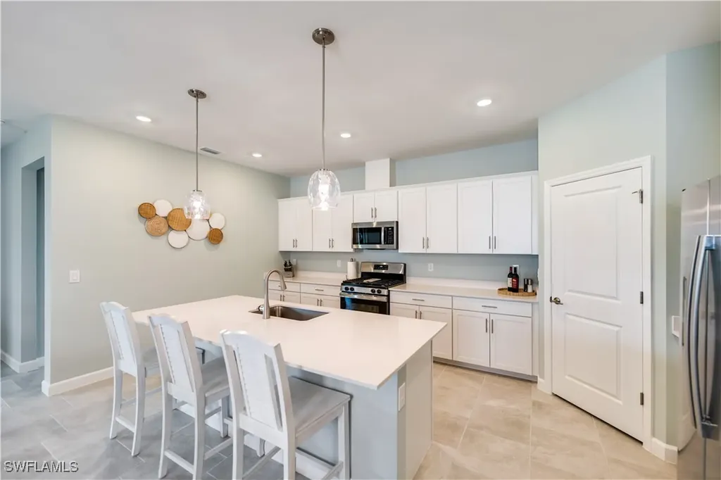 18546 Ives Drive Estero FL 33928