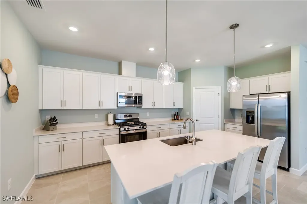 18546 Ives Drive Estero FL 33928