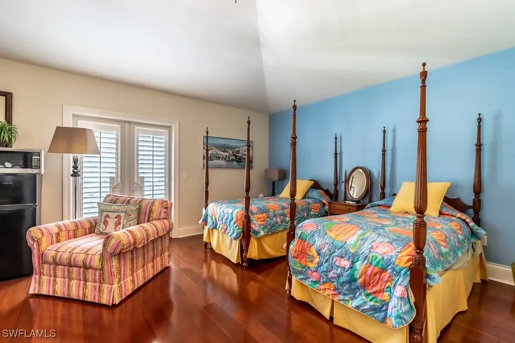 300 3rd Avenue S Naples FL 34102