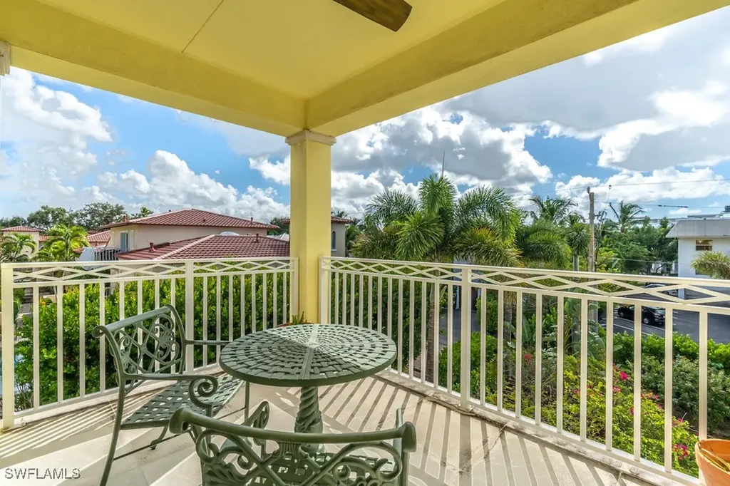 300 3rd Avenue S Naples FL 34102
