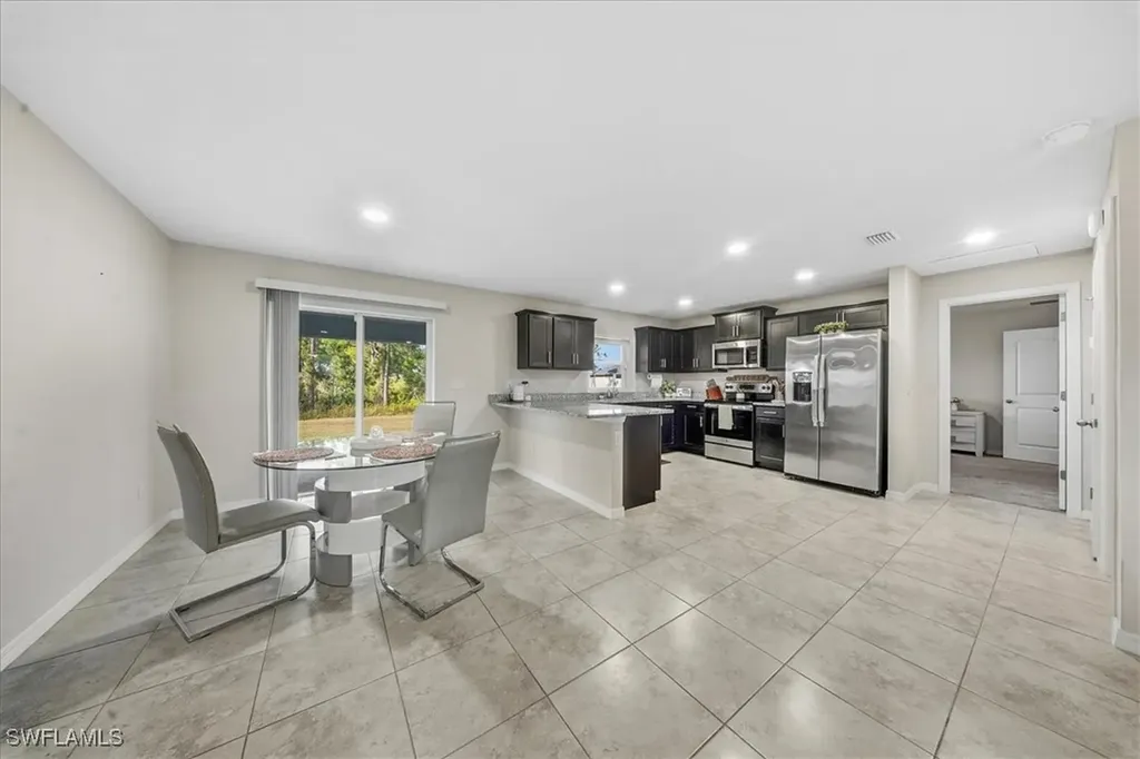 2818 43rd Street W Lehigh Acres FL 33971
