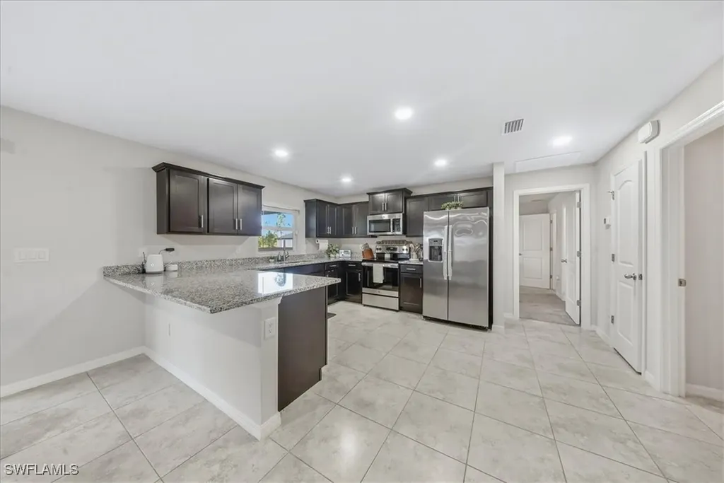 2818 43rd Street W Lehigh Acres FL 33971