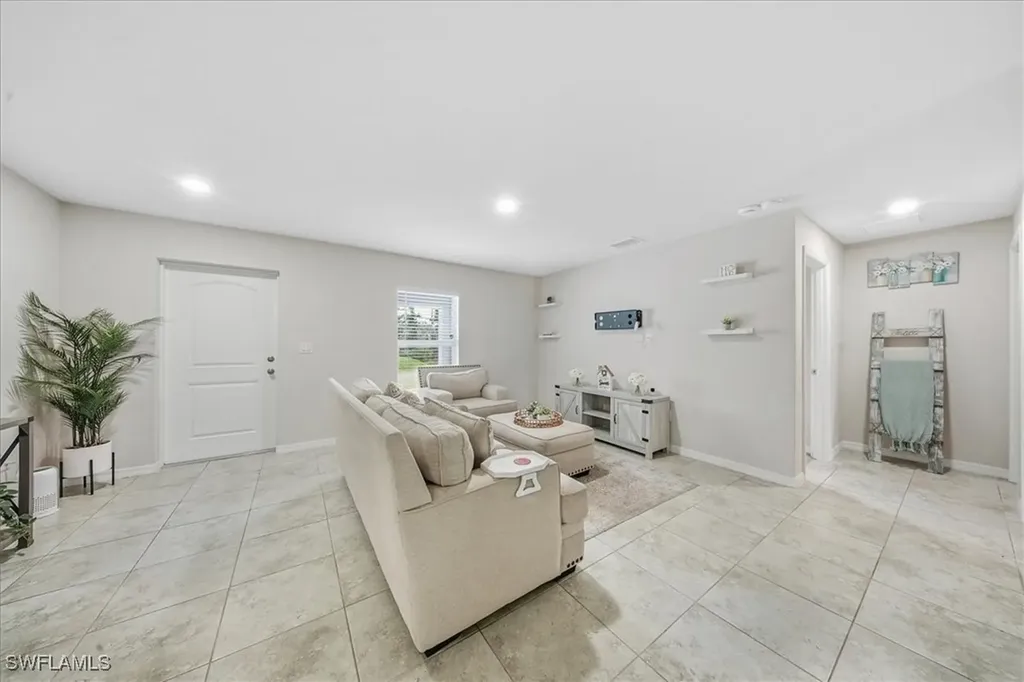 2818 43rd Street W Lehigh Acres FL 33971
