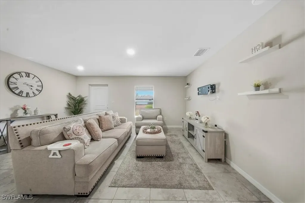 2818 43rd Street W Lehigh Acres FL 33971