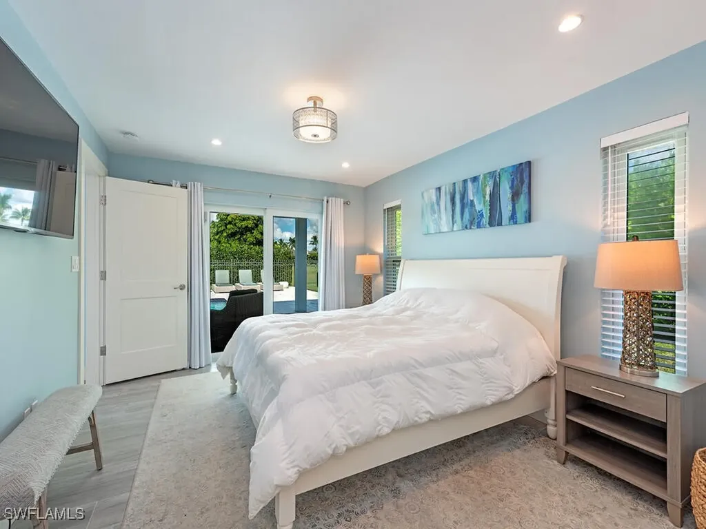 595 Wedge Drive Naples FL 34103