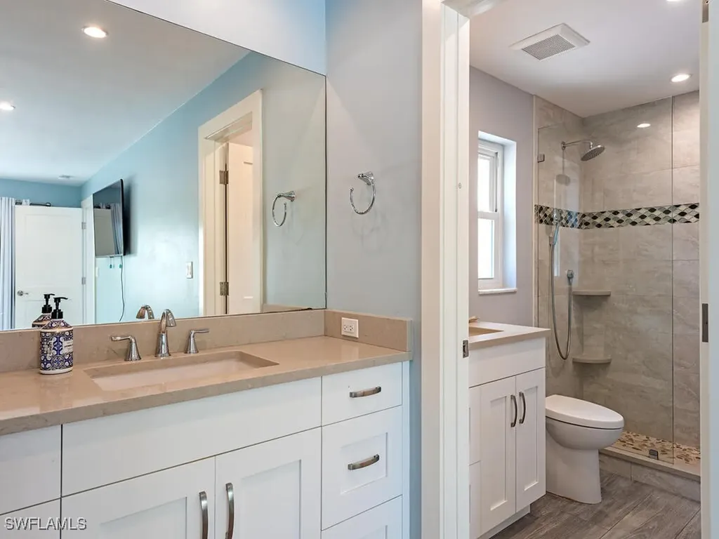 595 Wedge Drive Naples FL 34103