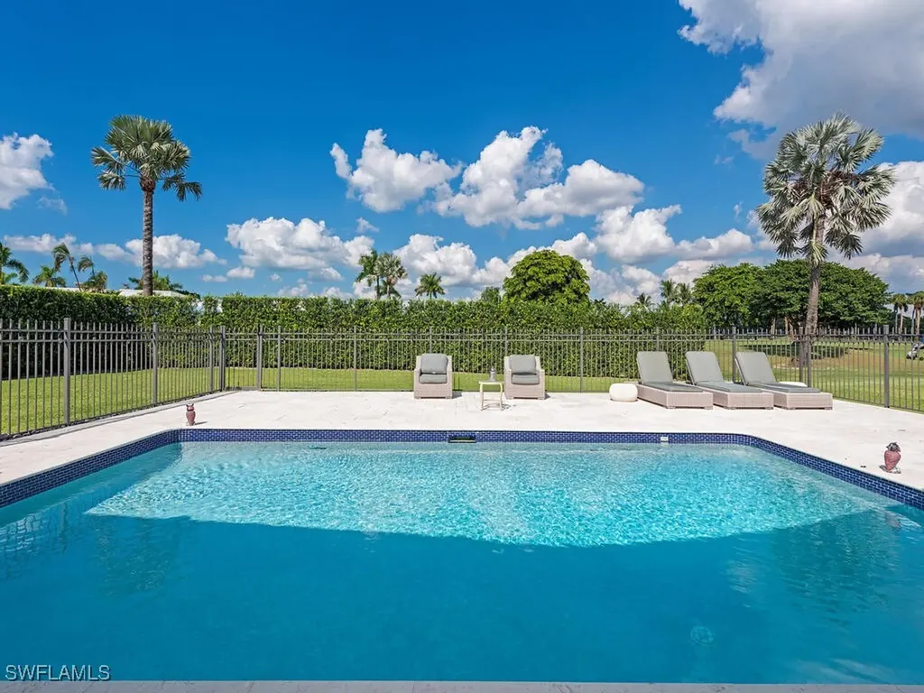 595 Wedge Drive Naples FL 34103