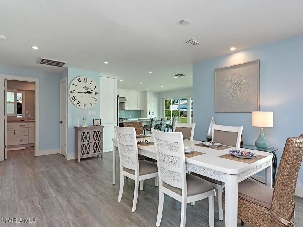 595 Wedge Drive Naples FL 34103
