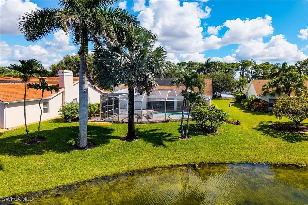 443 Dundee Court Naples FL 34104