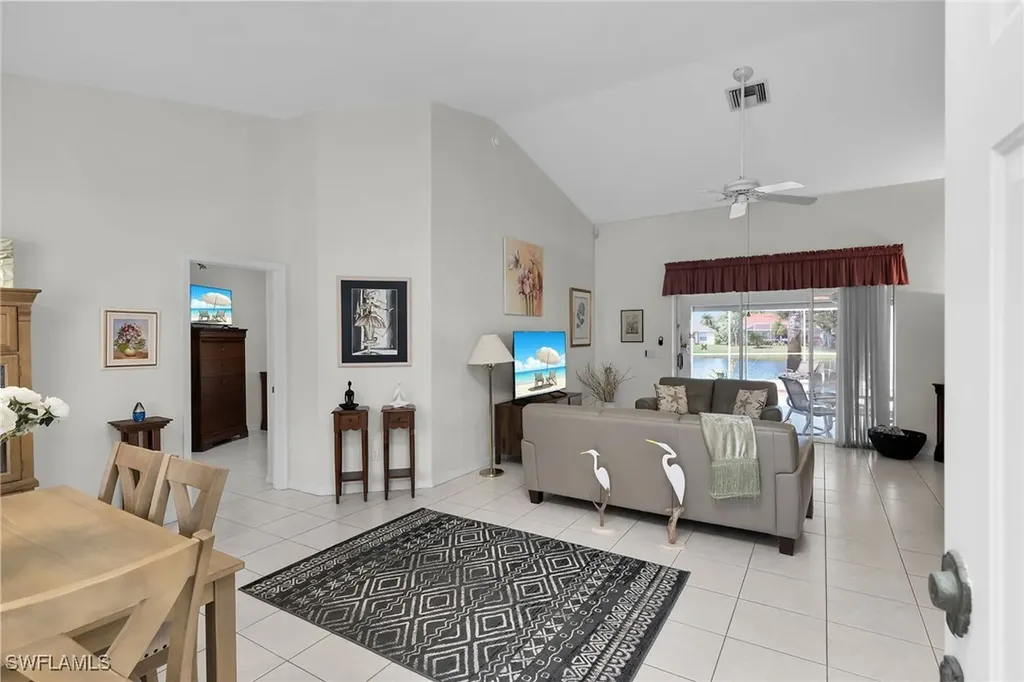 443 Dundee Court Naples FL 34104