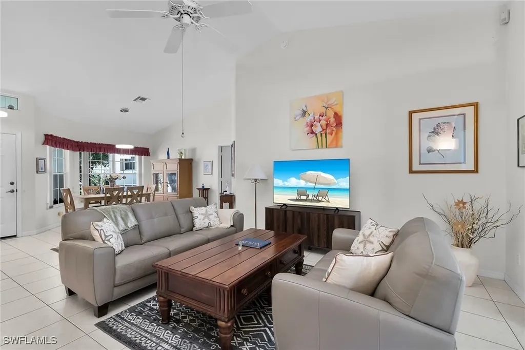 443 Dundee Court Naples FL 34104