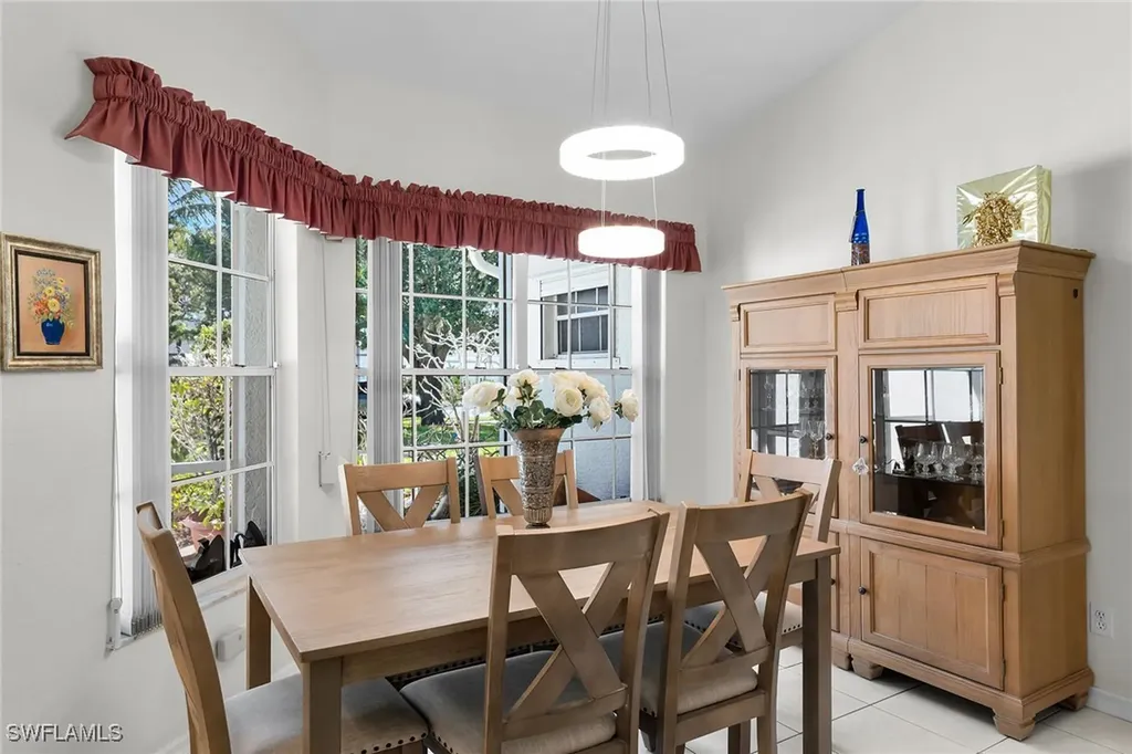 443 Dundee Court Naples FL 34104