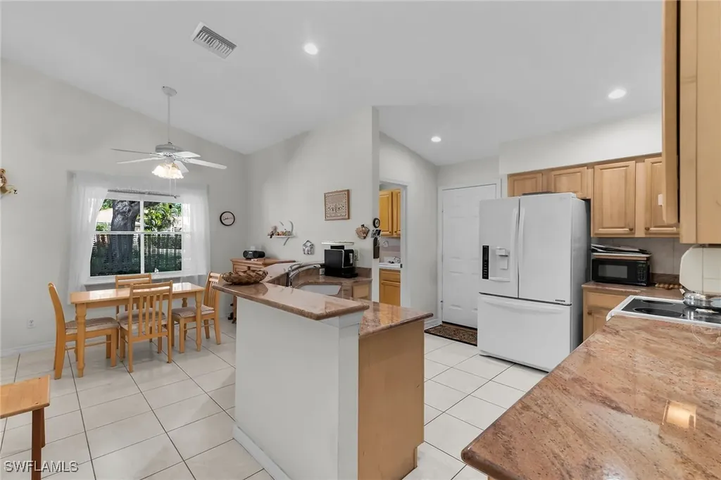 443 Dundee Court Naples FL 34104
