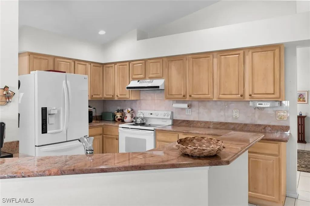 443 Dundee Court Naples FL 34104