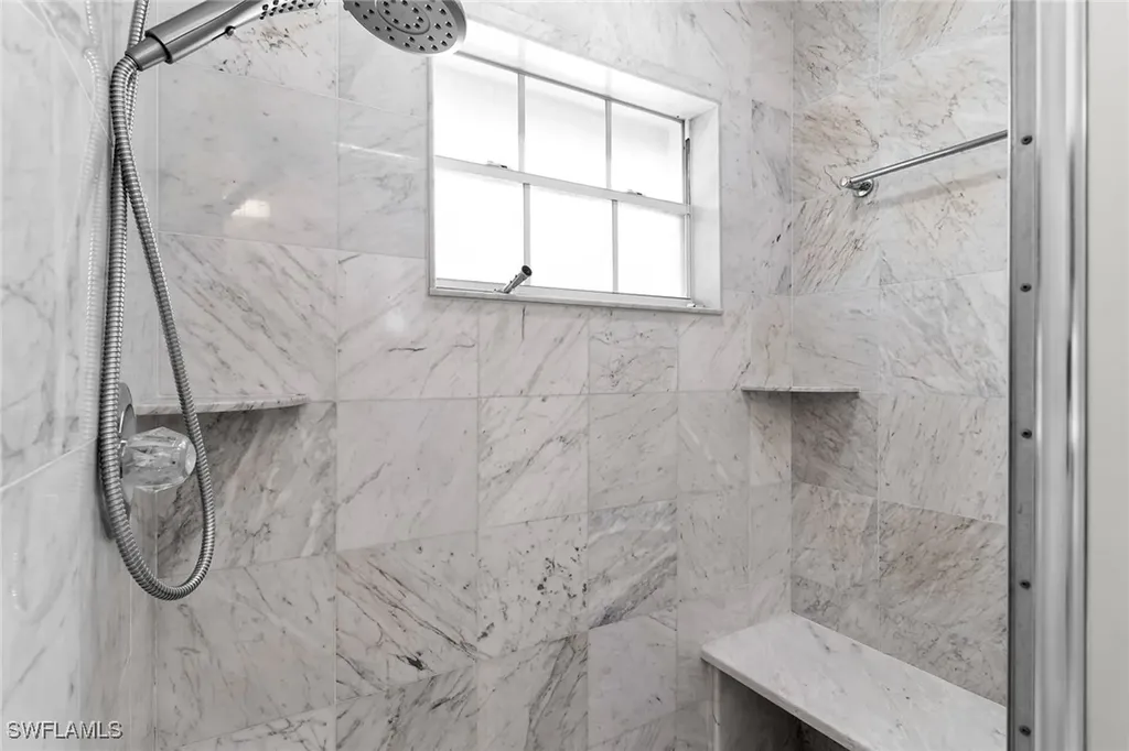 443 Dundee Court Naples FL 34104