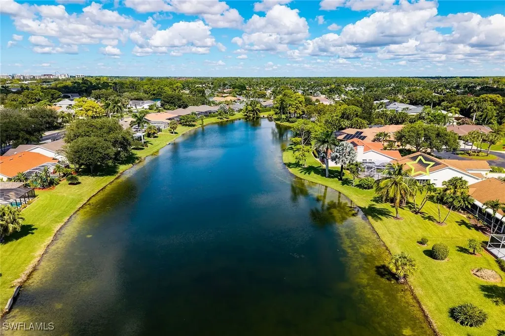 443 Dundee Court Naples FL 34104