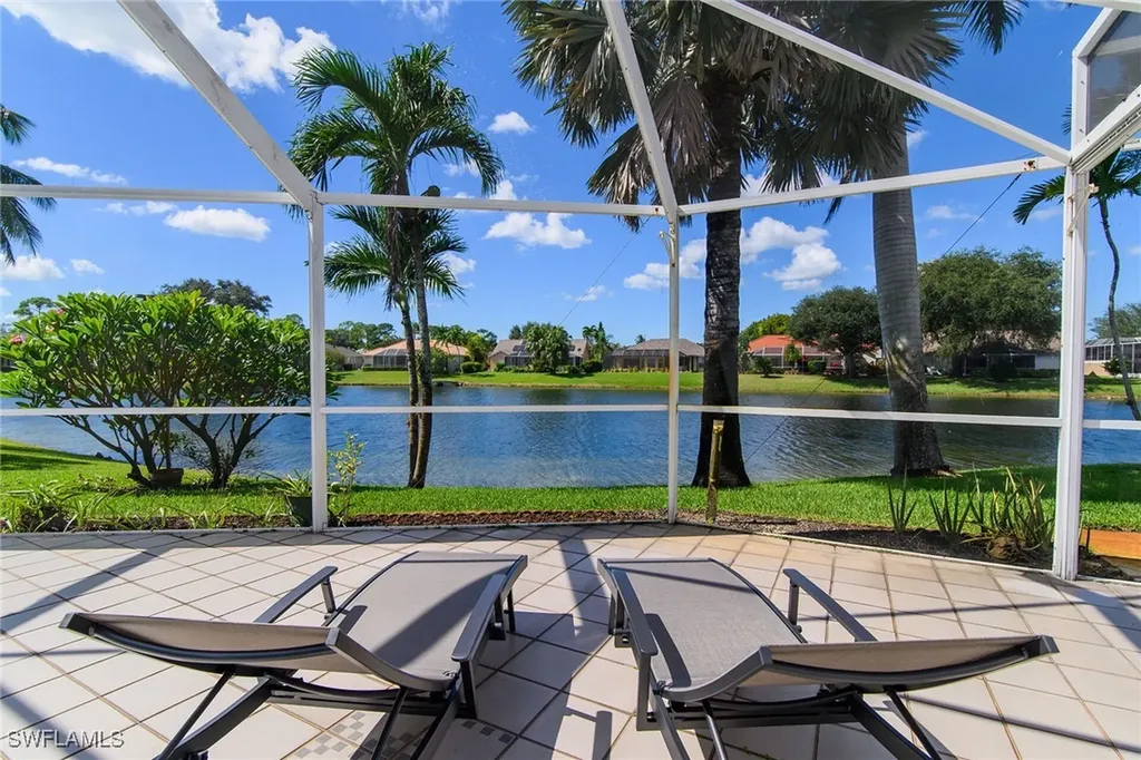 443 Dundee Court Naples FL 34104