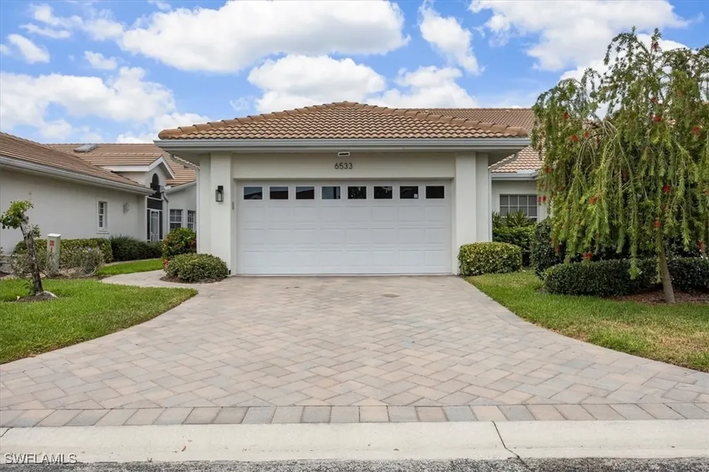 6533 Ilex Circle Naples FL 34109
