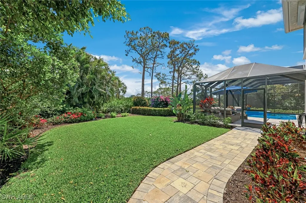 25011 Goldcrest Drive Bonita Springs FL 34134