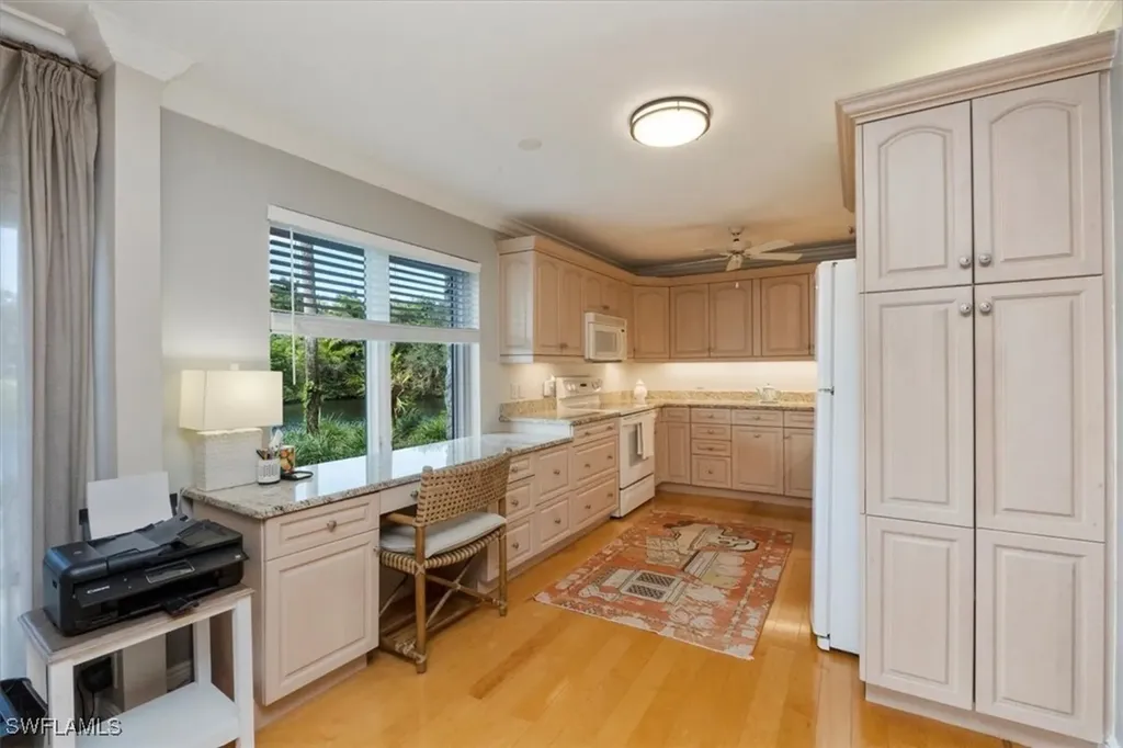 102 Clubhouse Drive Naples FL 34105