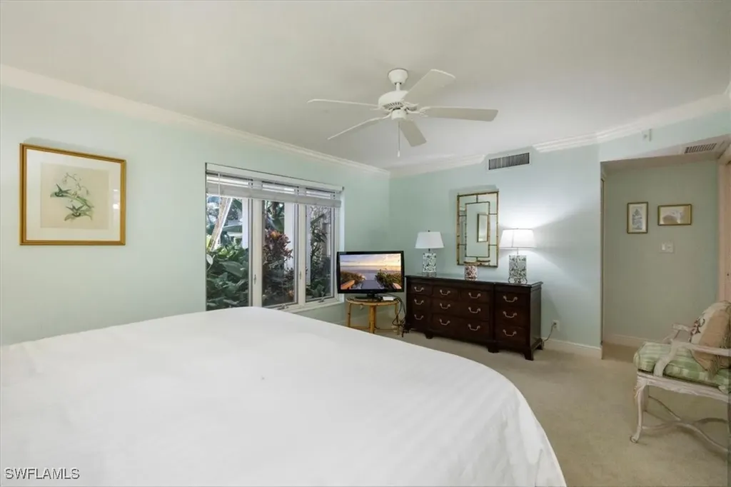 102 Clubhouse Drive Naples FL 34105