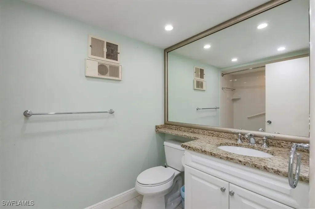 102 Clubhouse Drive Naples FL 34105