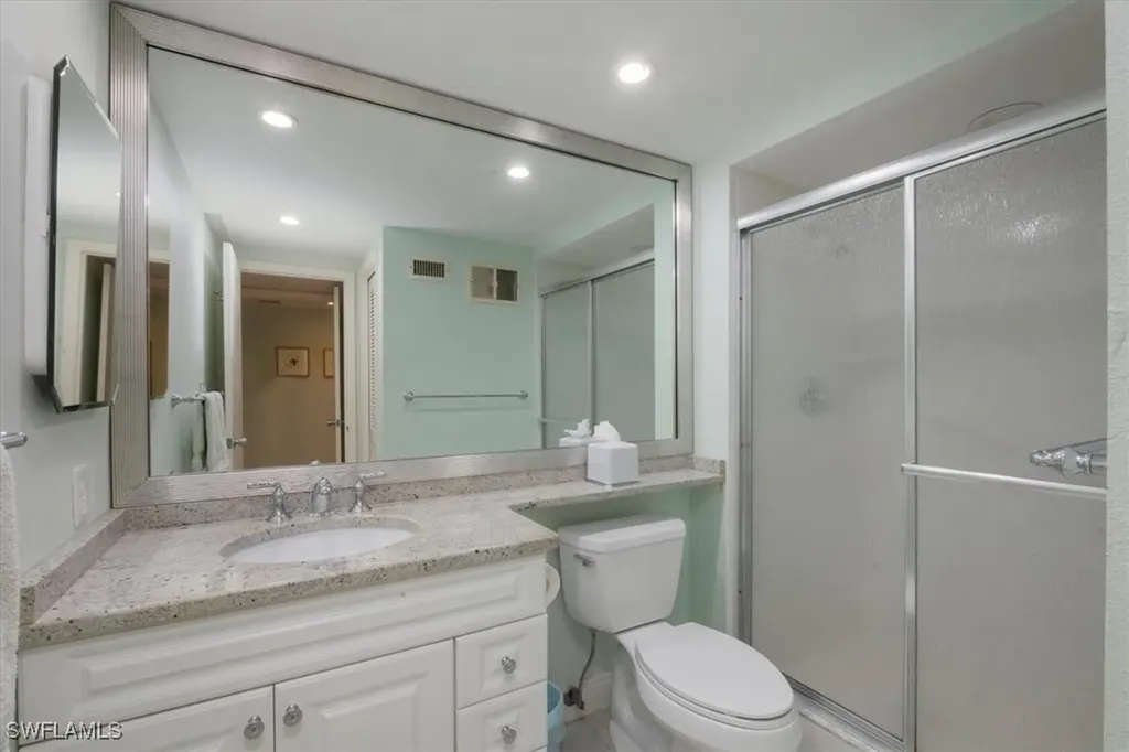 102 Clubhouse Drive Naples FL 34105