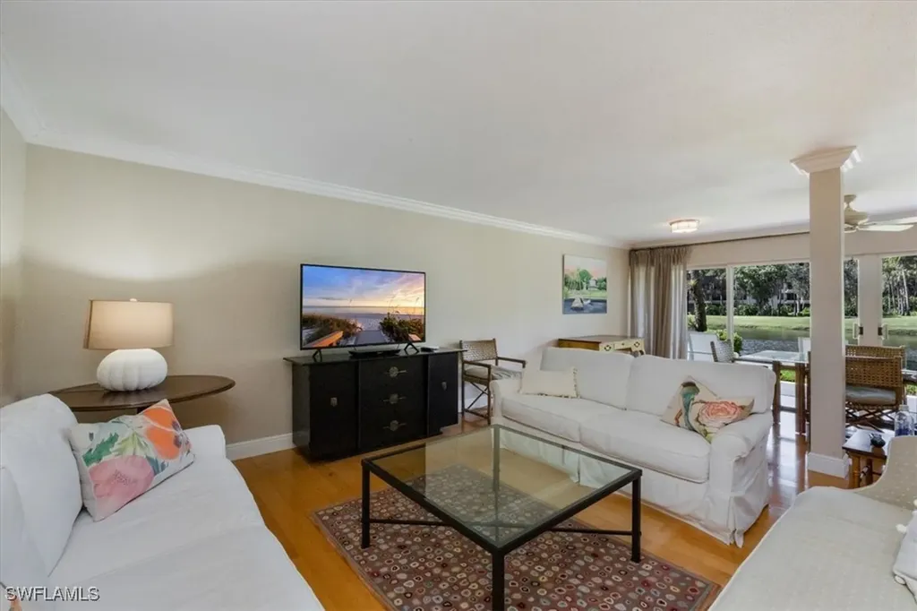 102 Clubhouse Drive Naples FL 34105