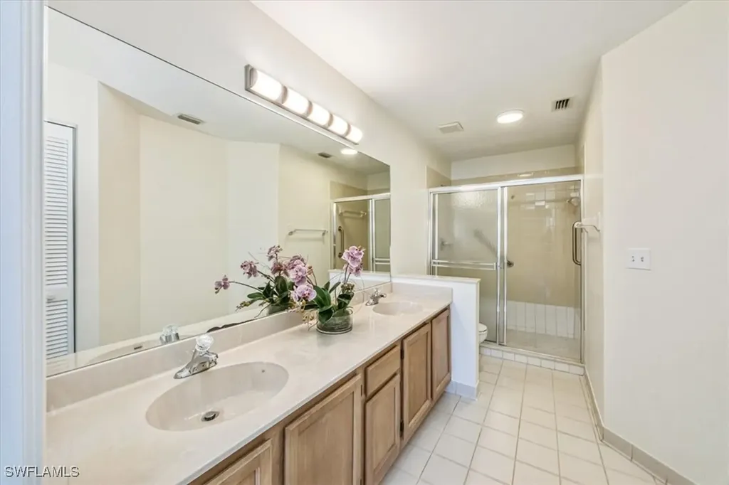 9856 Luna Circle Naples FL 34109