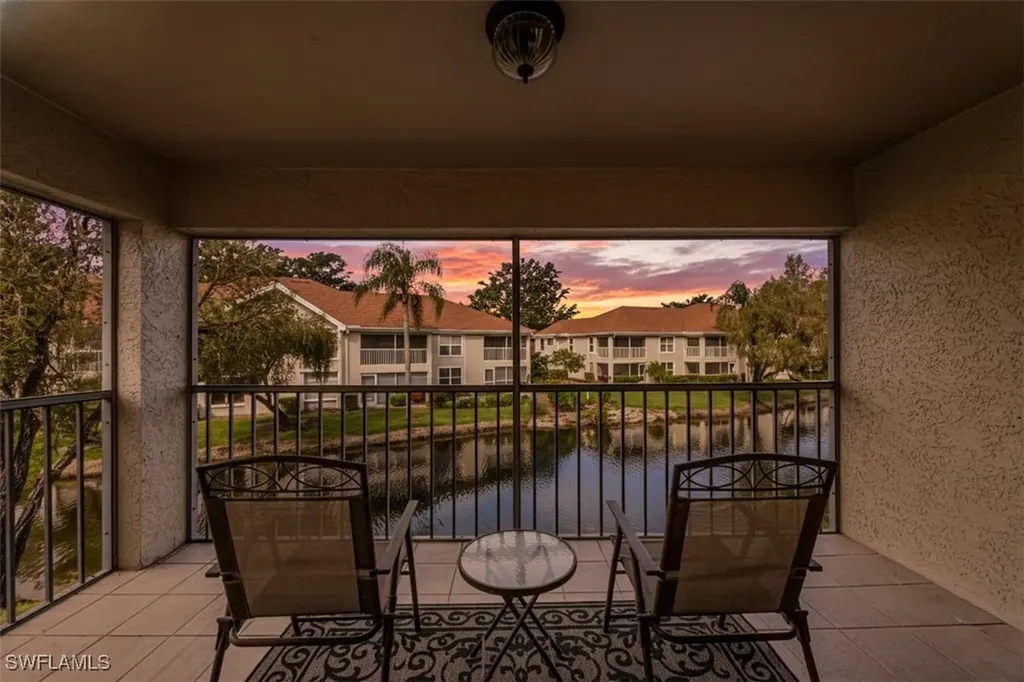9856 Luna Circle Naples FL 34109
