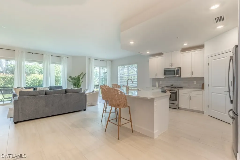 16903 Fairgrove Way Naples FL 34110