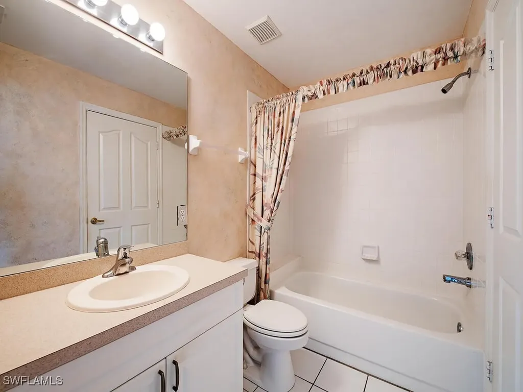 8093 San Vista Circle Naples FL 34109