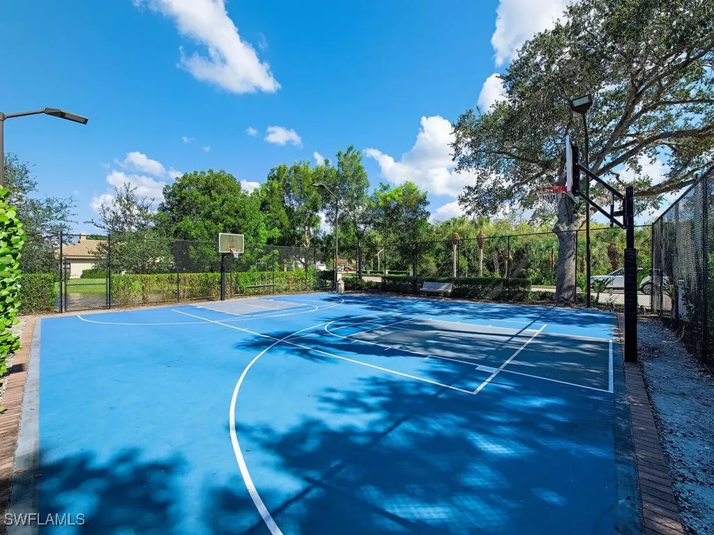 8093 San Vista Circle Naples FL 34109