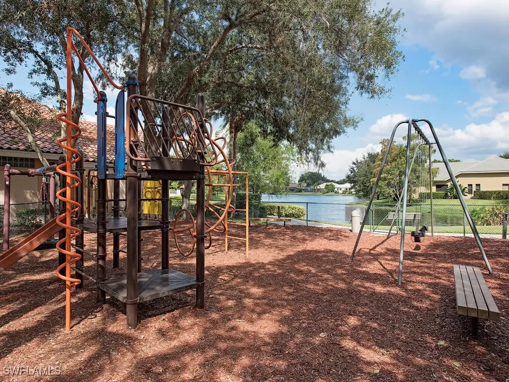 8093 San Vista Circle Naples FL 34109