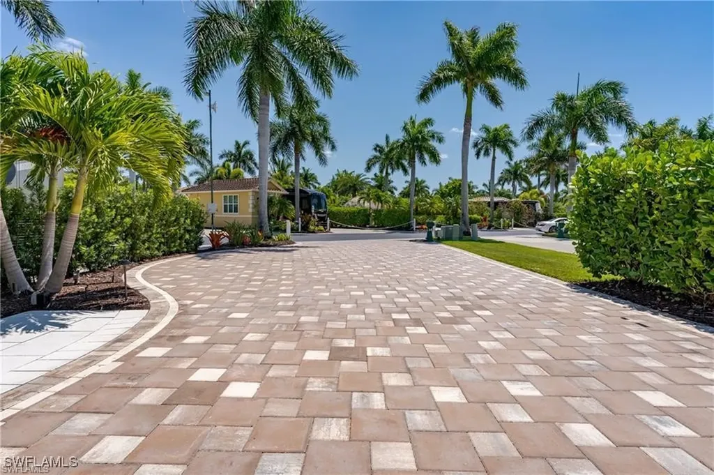 13461 Ladyfish Lane Naples FL 34114