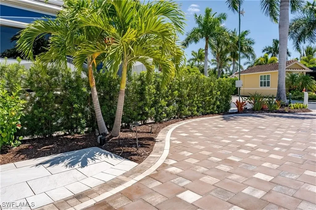 13461 Ladyfish Lane Naples FL 34114