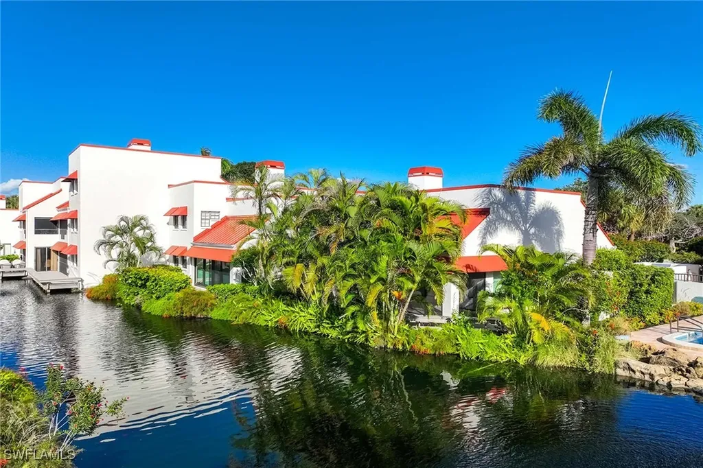 505 Serendipity Drive Naples FL 34108