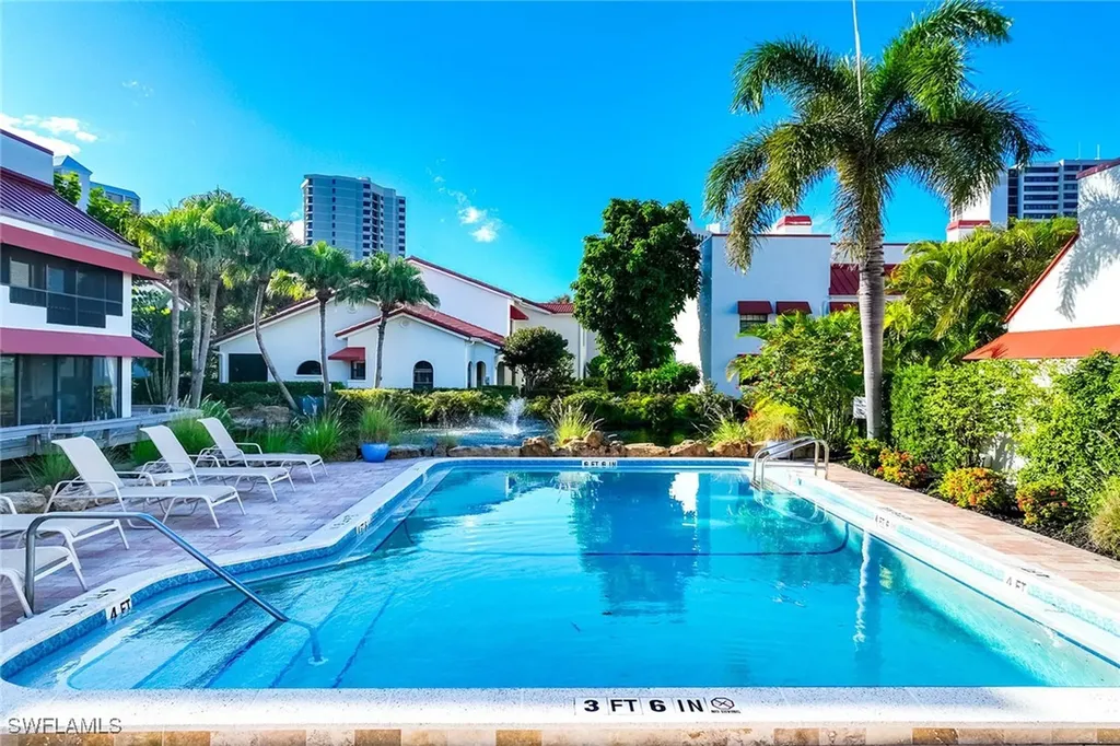 505 Serendipity Drive Naples FL 34108