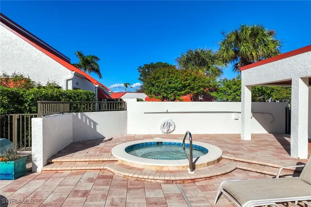 505 Serendipity Drive Naples FL 34108
