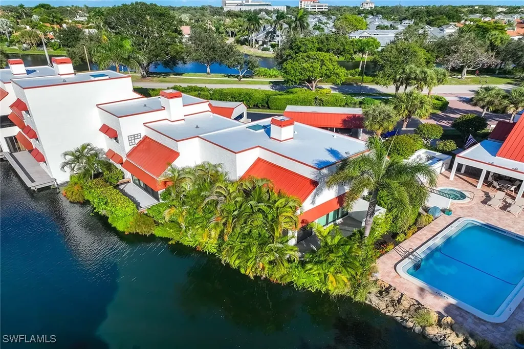 505 Serendipity Drive Naples FL 34108
