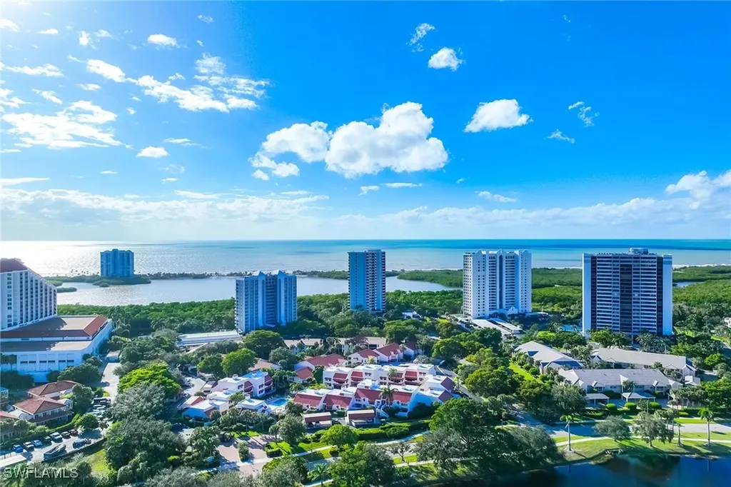 505 Serendipity Drive Naples FL 34108