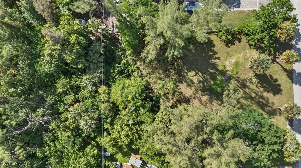 2650 Holly Avenue Naples FL 34112