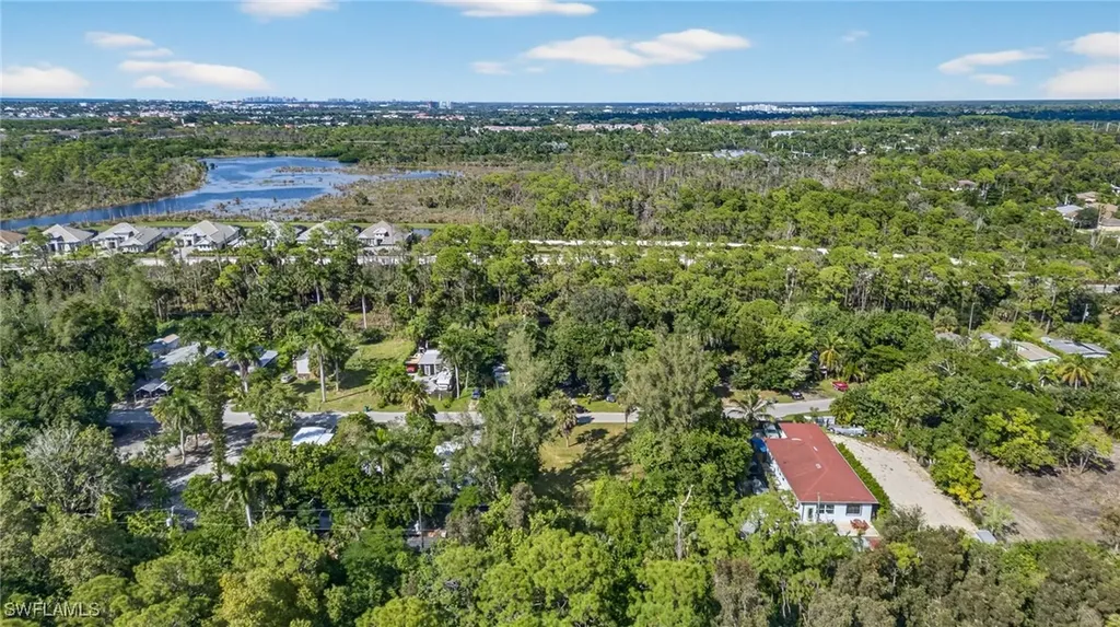 2650 Holly Avenue Naples FL 34112