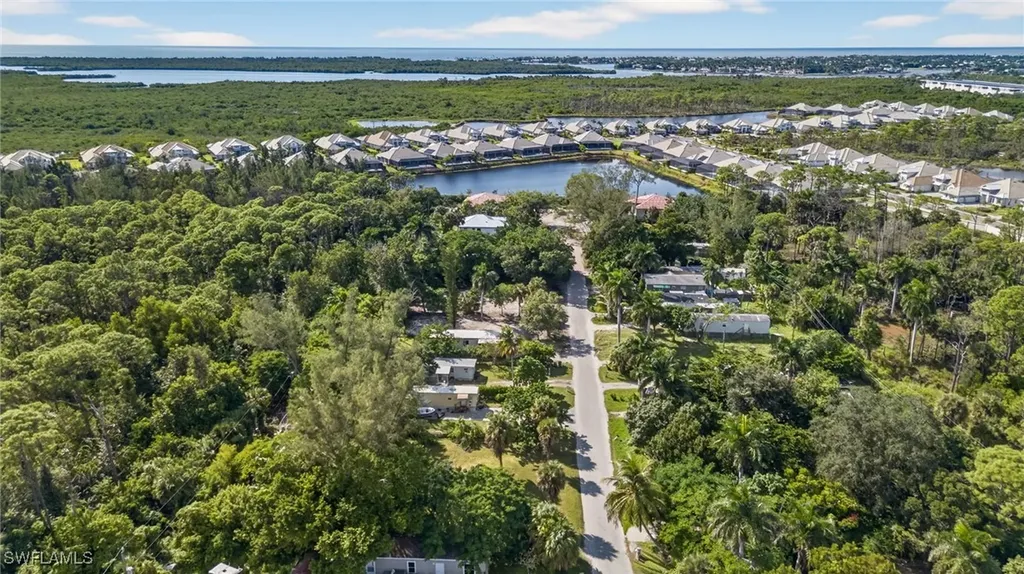 2650 Holly Avenue Naples FL 34112