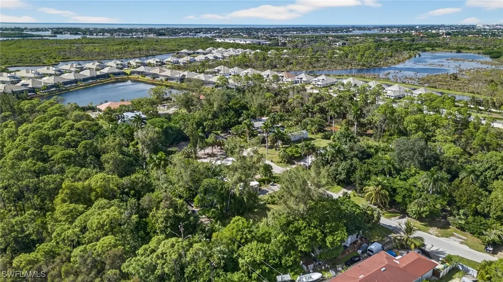 2650 Holly Avenue Naples FL 34112