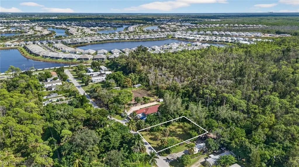 2650 Holly Avenue Naples FL 34112