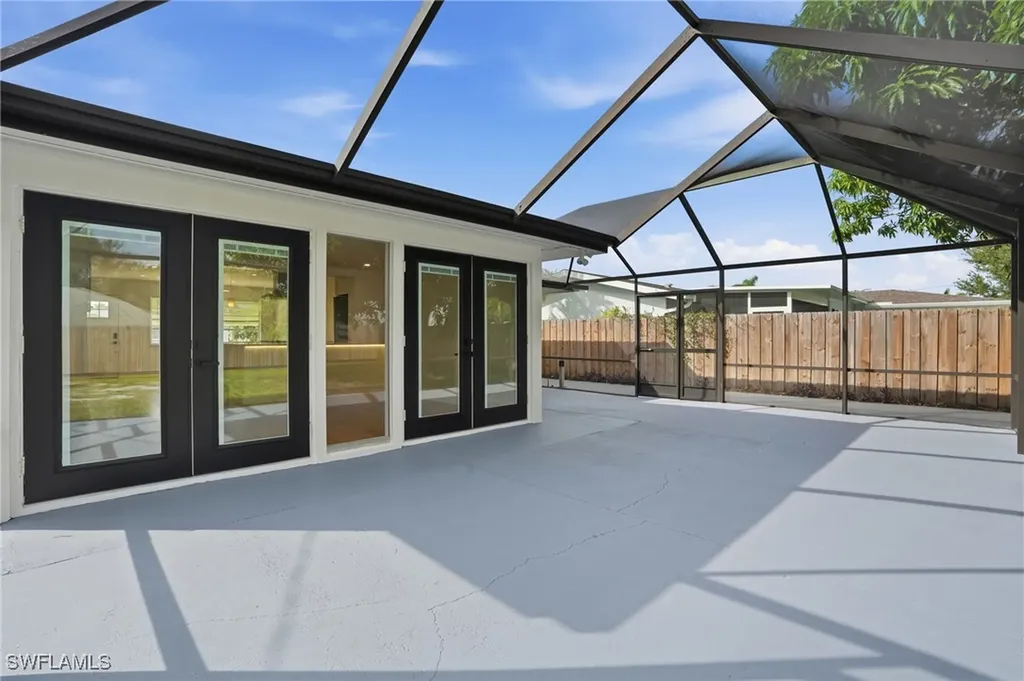 1205 Hilltop Drive Naples FL 34103