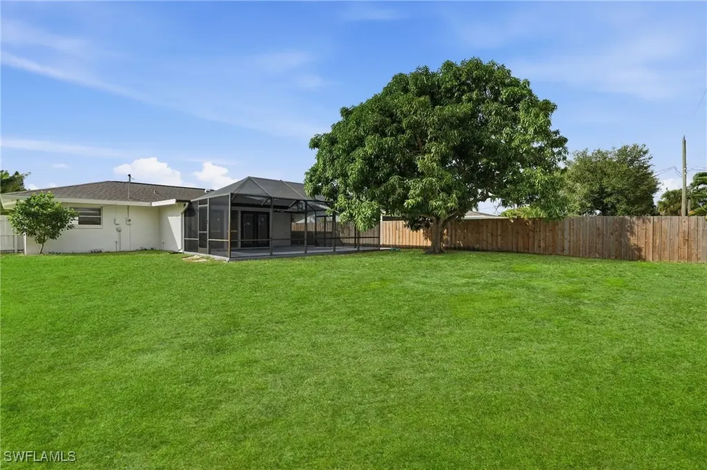 1205 Hilltop Drive Naples FL 34103
