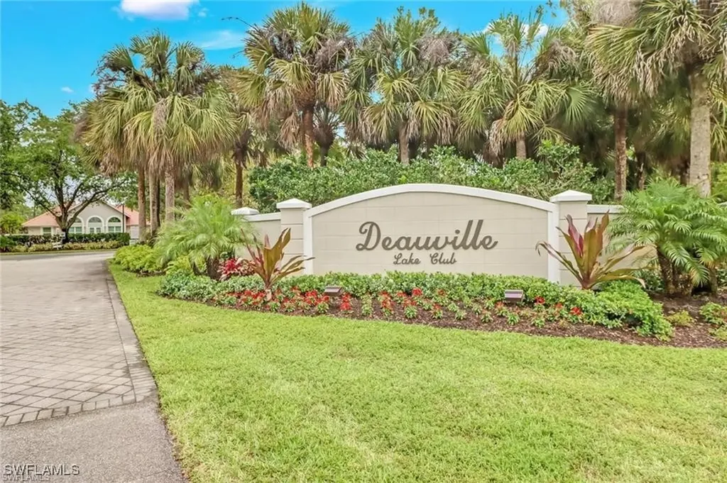 5792 Deauville Circle Naples FL 34112